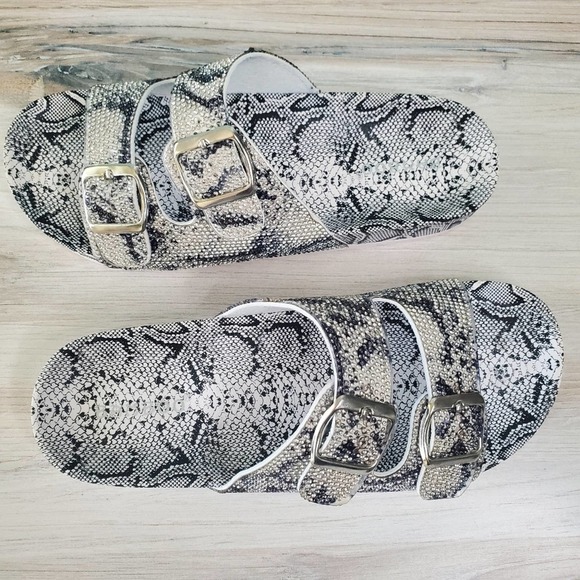 NEW Black and White Crystal Buckle Slide Sandals - Picture 6 of 9